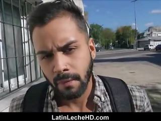 Joven heterosexual española latino turista follada
