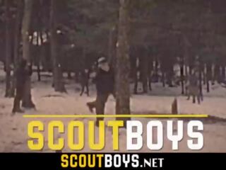 Meleg jelentkeznek övé segg szivattyúzott szabadban által ripened gay-scoutboys&period;net