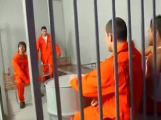 Stunner inmates zuigen snavel